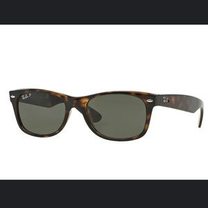 Ray Ban New Classic Wayfarer Sunglasses